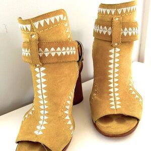 Bernardo Suede Shootie Sandals - Open toe super sexy- mustard yellow